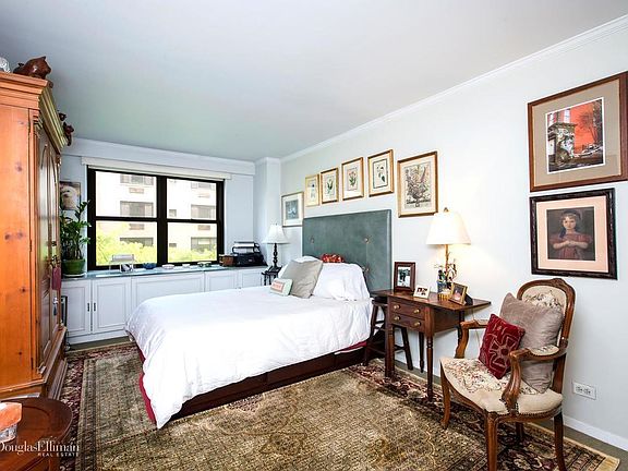 3rd image of 200 E 27th St APT 5K