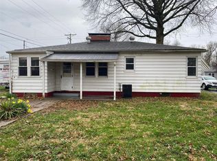 744 E Woodland Dr, East Alton, IL
