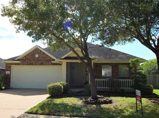 4614 Brazos Bend Dr, Pearland, TX 77584