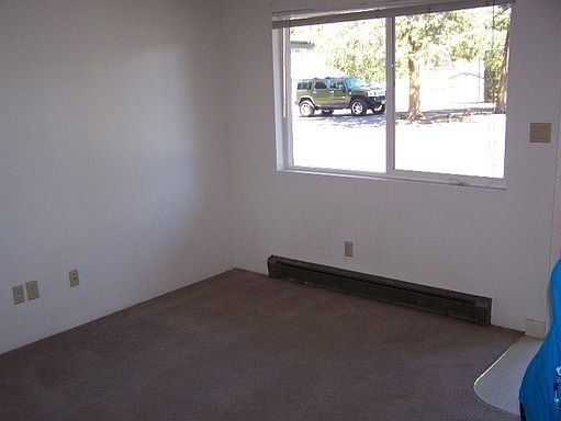 2nd image of 24 SW 15th St APT 17