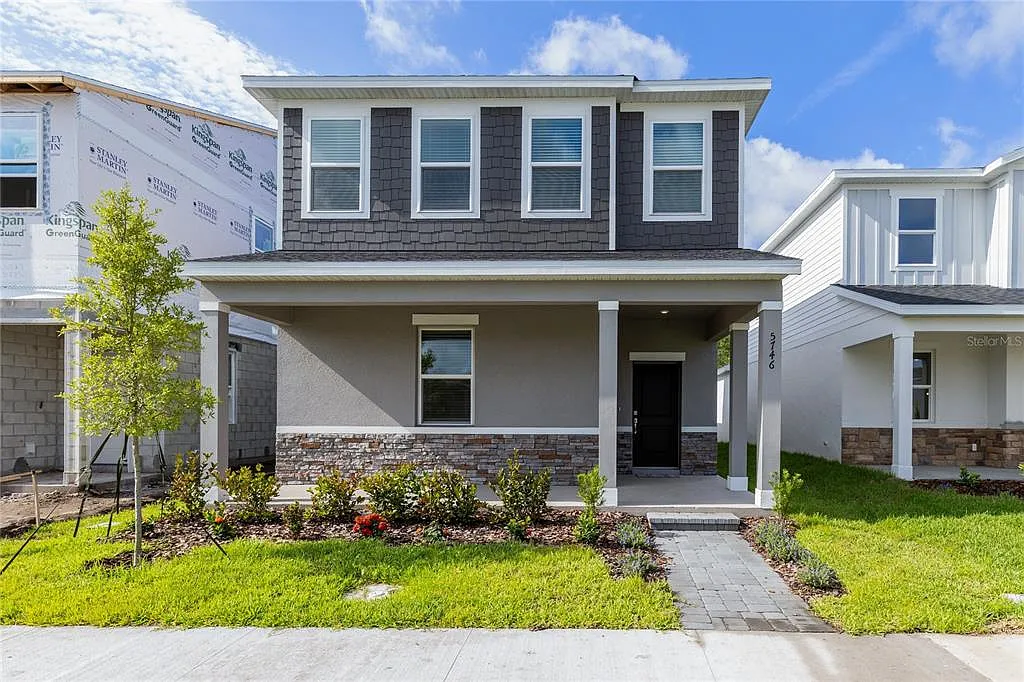 4 bed, 3.0 bath, 2198 sqft, $2,700 — Photo 1
