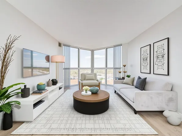 7 Concorde Pl #2812, Toronto, ON M3C 3N4