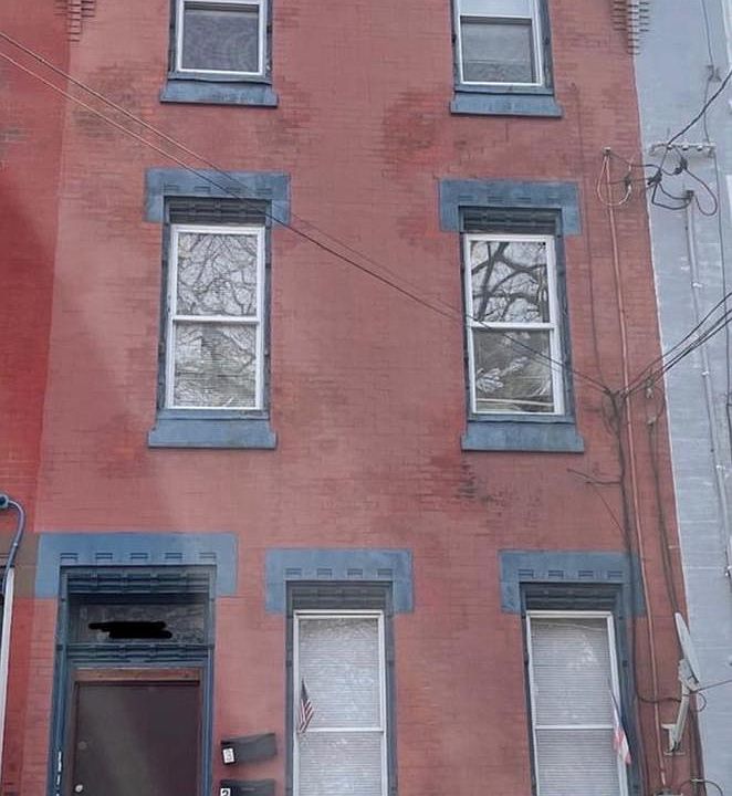 1st image of 2947 N 9th St