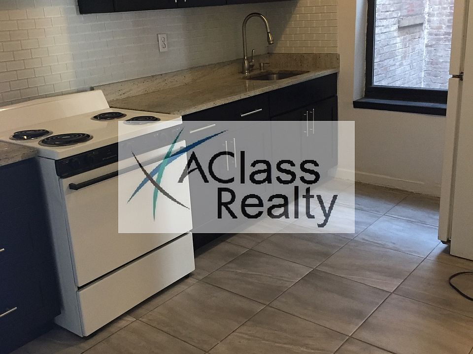 1st image of 2225 35th St #1R