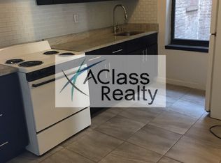 2225 35th St #1R, Long Island City, NY 11105