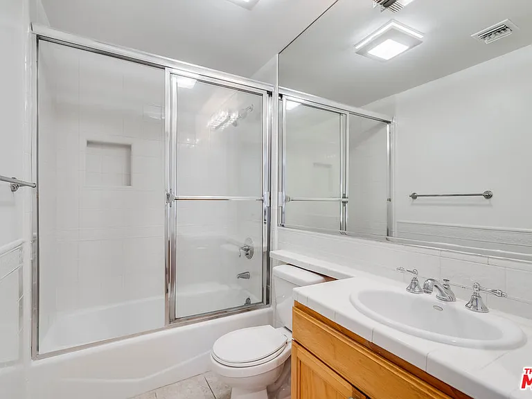 3328 Oakhurst Ave #207 — Photo 9