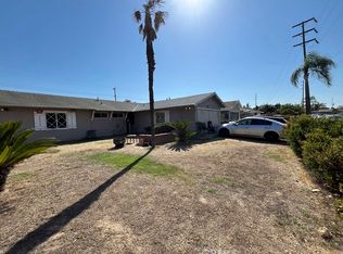 2924 W McFadden Ave, Santa Ana, CA 92704
