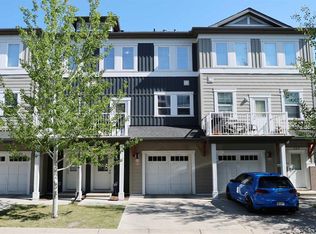 505 N Evanston Sq NW, Calgary, AB T3P0G9