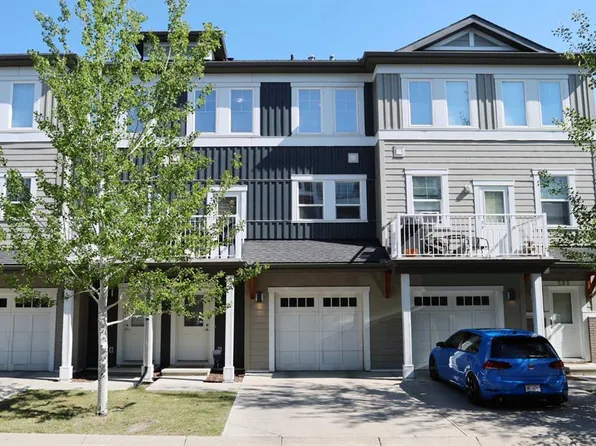 505 N Evanston Sq NW, Calgary, AB T3P 0G9