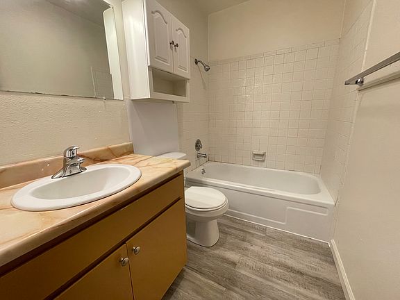 5th image of 189 College St #5