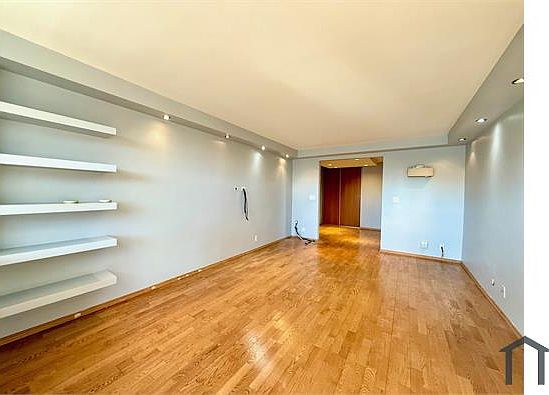 4th image of 444 Bedford St APT 4R