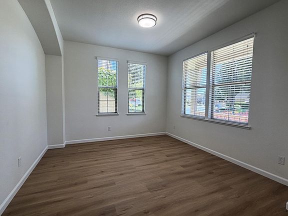 5th image of 1623 Ballou Cir