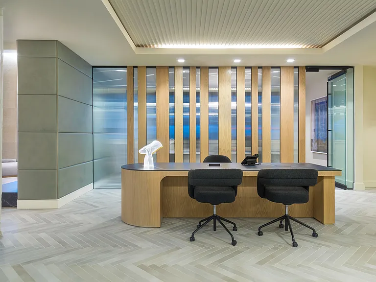 Throughout, mindful details add extra touches of luxury, and thoughtful services ensure a lifestyle suited to your tastes