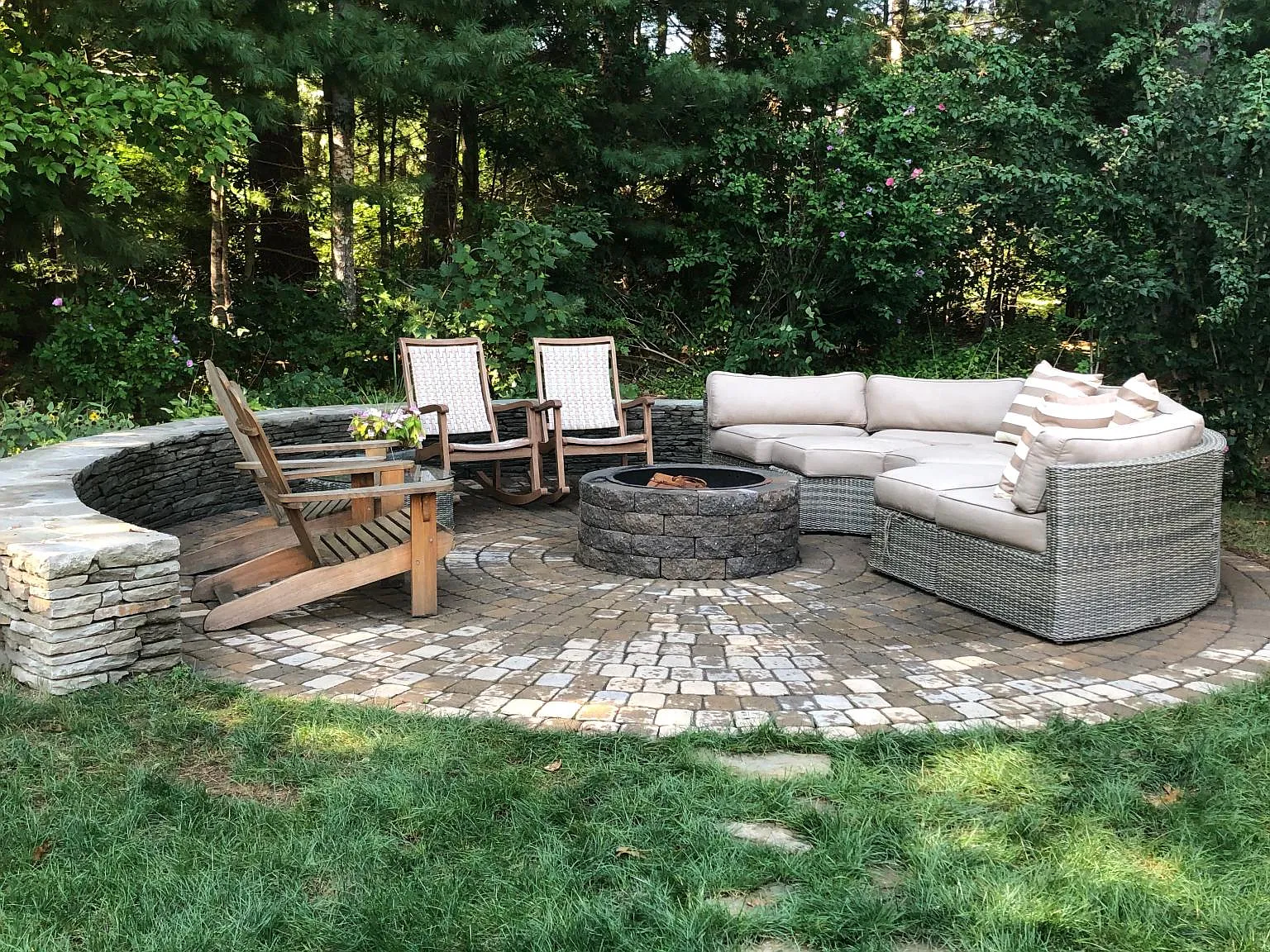 766 Putnam Ave — Photo 2