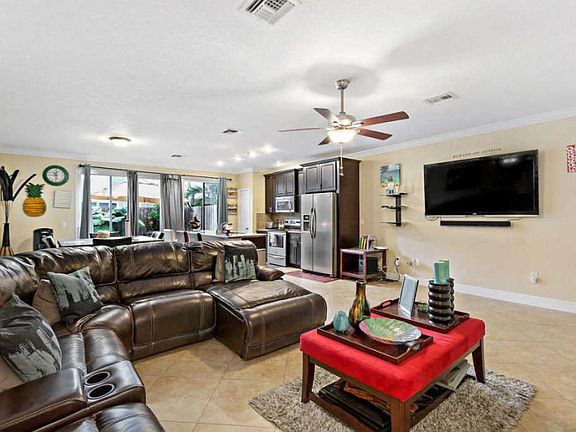 5th image of 3118 Shelby Way