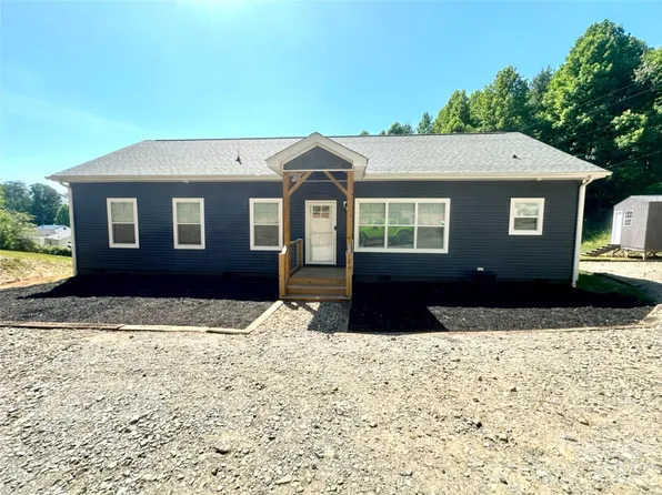 2 Watsell Dr, Leicester, NC 28748