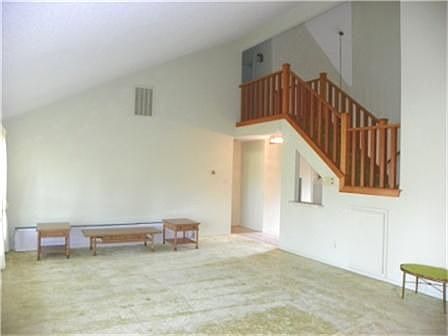 5th image of 4022 Greenbriar Dr