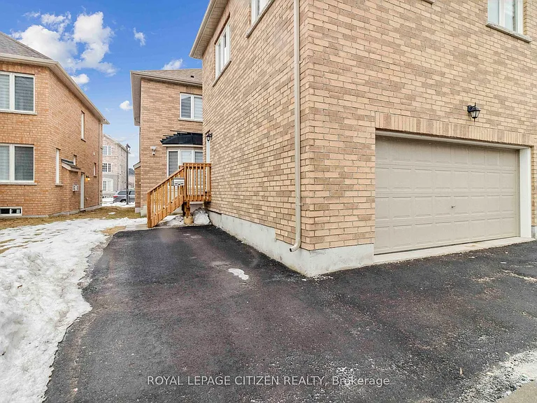 526 Whites Hill Ave #B — Photo 5