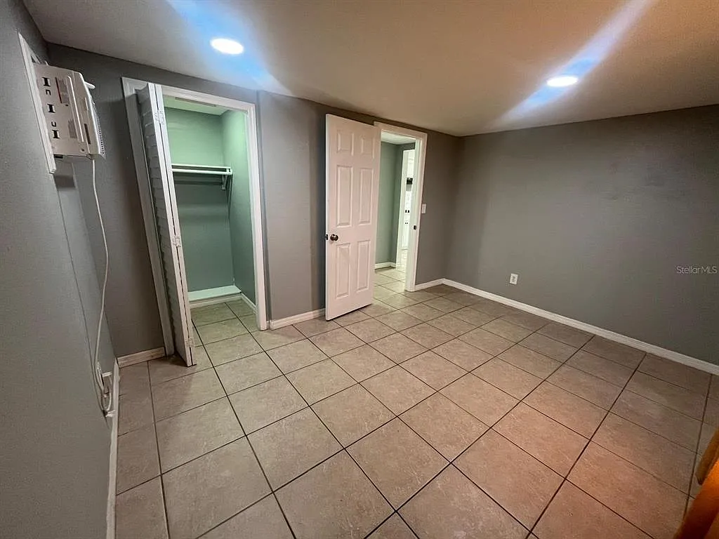 2 bed, 1.0 bath, 690 sqft, $1,600 — Photo 4