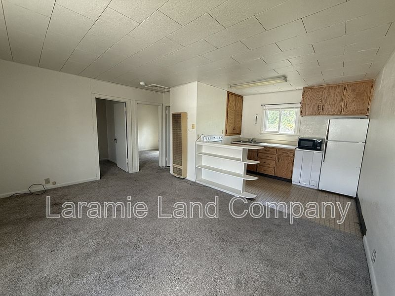 1st image of 857 N 4th St #21