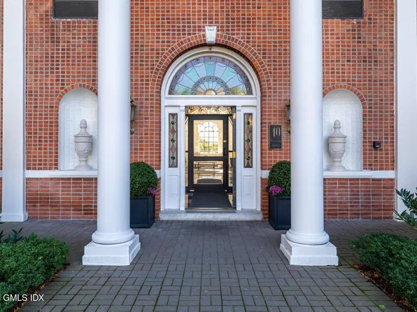 40 W Elm St APT 4G, Greenwich, CT 06830