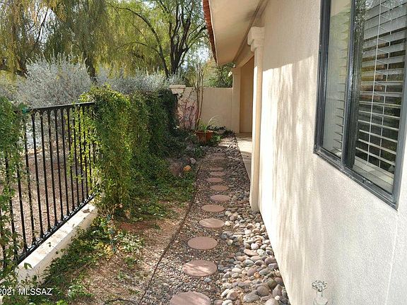 3rd image of 3910 E Via Del Verdemar