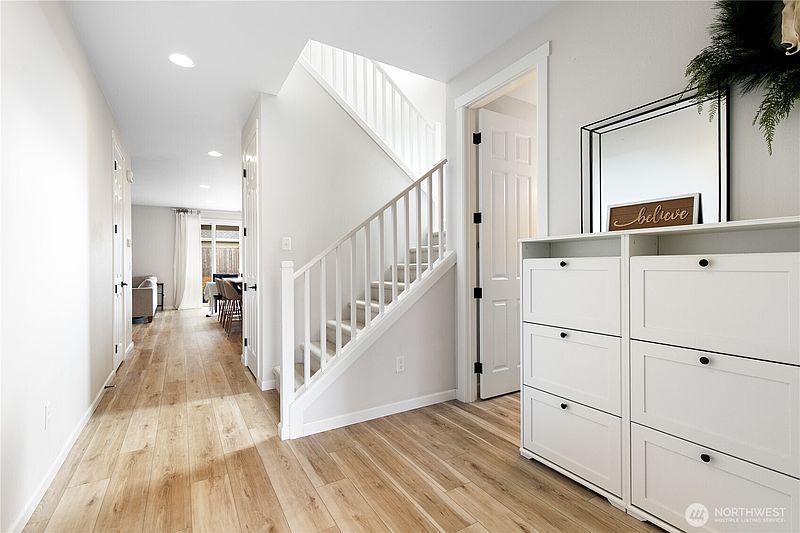 3rd image of 17513 124th Avenue Ct E