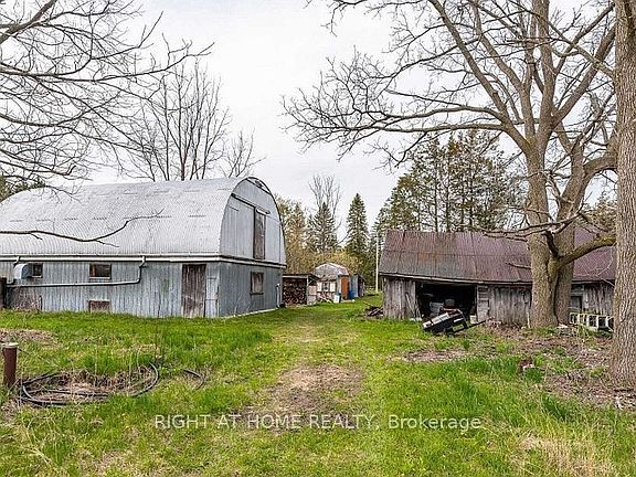 3rd image of 9291 Morning Glory Rd
