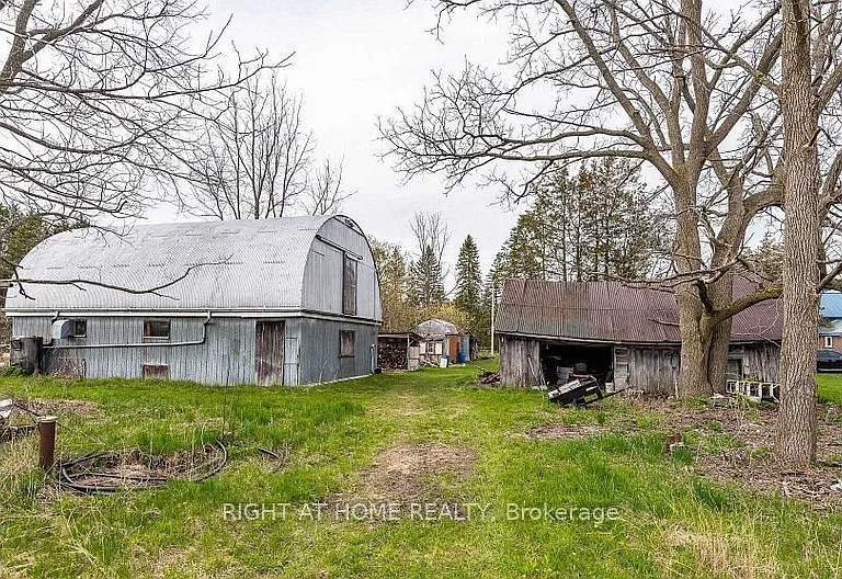 9291 Morning Glory Rd — Photo 3