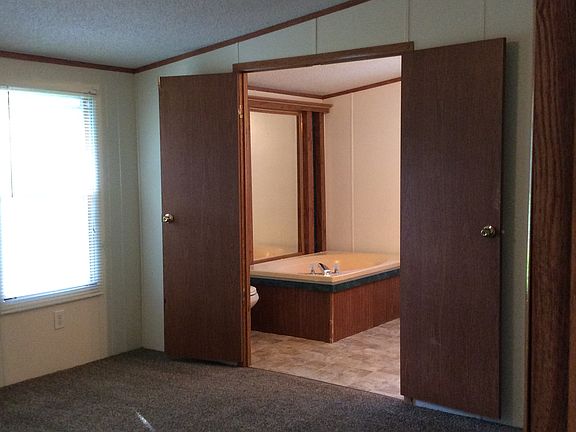 master with huge bathroom