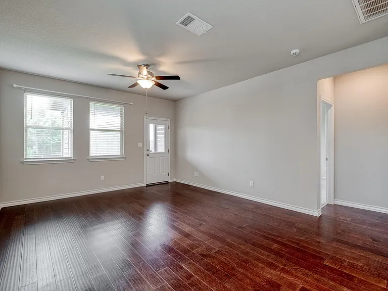 224 Eves Necklace Dr — Photo 10