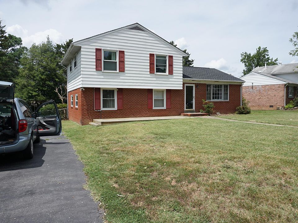 1st image of 3908 W End Dr