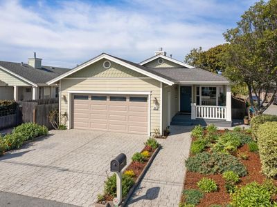 635 Magnolia St, Half Moon Bay, CA, 94019