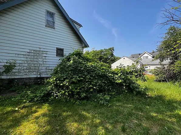13110 Carrington Ave, Cleveland, OH 44135