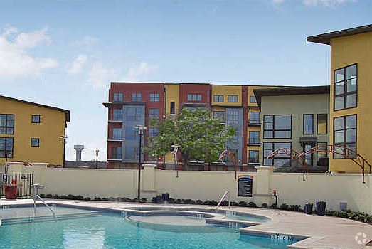 4th image of 201 Town Center Ln APT 1314