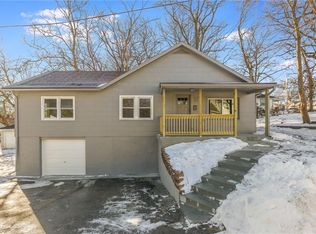 106 Burns Ave, Bonner Springs, KS 66012