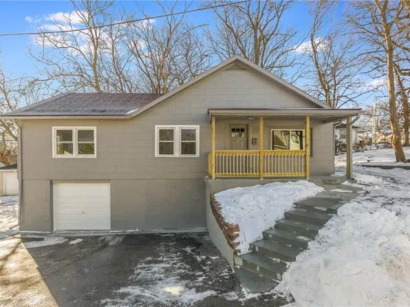 106 Burns Ave, Bonner Springs, KS 66012