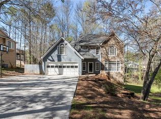 405 Hunt River Way, Suwanee, GA 30024