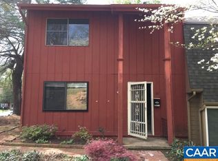 11 Woodlake Dr, Charlottesville, VA 22901