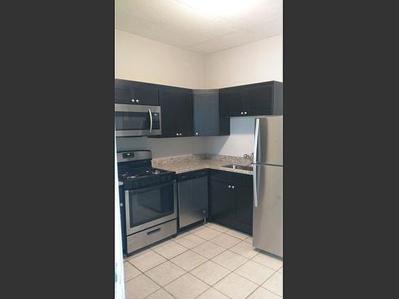 4th image of 7241 S Evans Ave #2