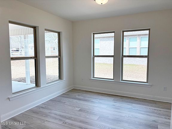 7th image of this home