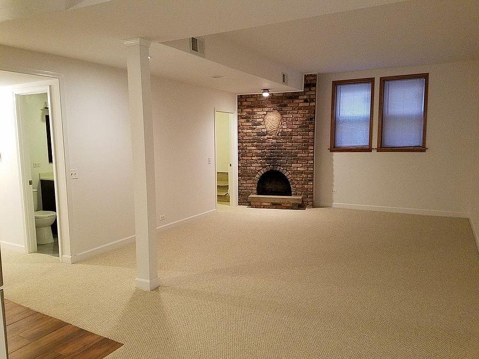 1st image of 858 W Barry Ave #Garden