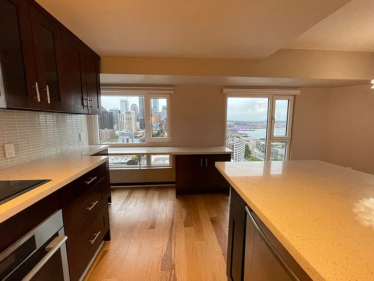 121 Vine St #2201 — Photo 4