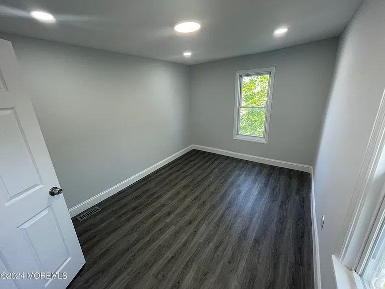 413 Ridge Ave #2 — Photo 6