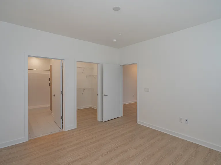 Wrighthaven Square Apartments — Photo 67