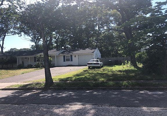 2nd image of 96 Jefferson Ave