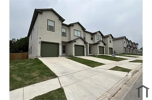 7409 Savannah Brks #102 Photo 1