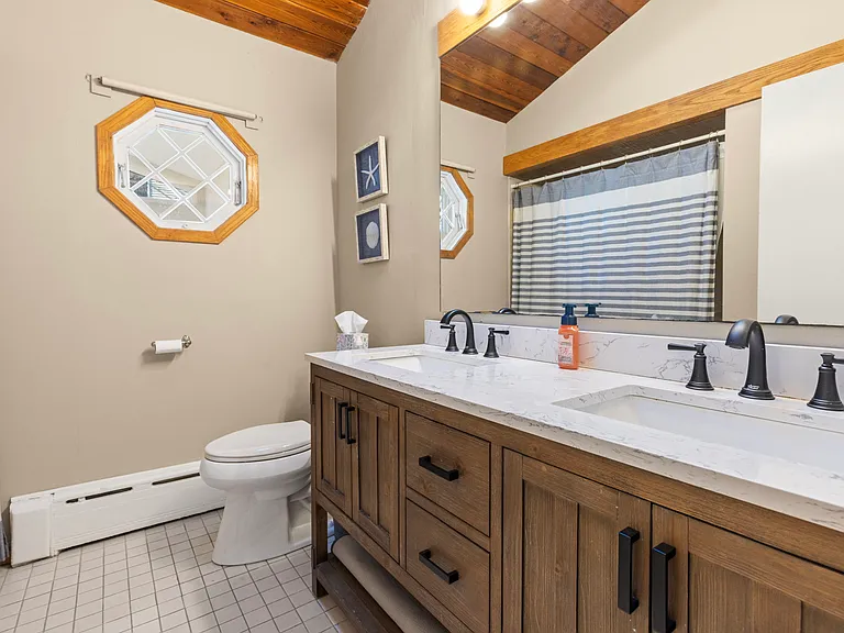 132 Ruggles Ave — Photo 15