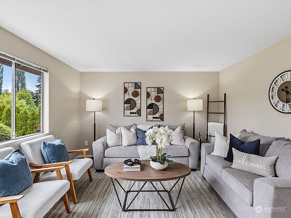 4th image of 5701 63rd Avenue NE