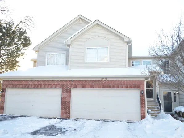2239 Stoughton Dr, Aurora, IL 60502